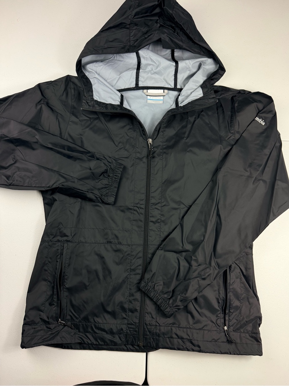 Columbia lightweight Black Hooded Raincoat full zip jacket